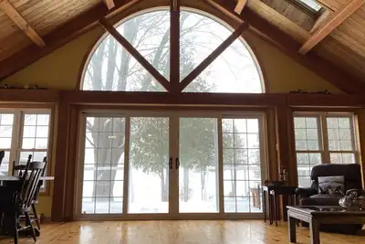 Image de Executive Superbe, Post & Beam, Fenelon Falls \/ Retraite Bobcaygeon
