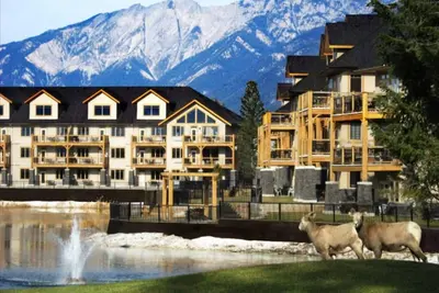 Image de Relaxant Retreat Resort - Swim Golf ou Ski maison de 3 chambres Ă Bighorn Meadows