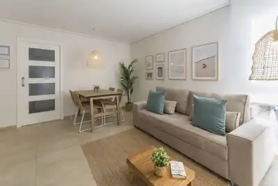 Image de Appartement familial de 2 chambres. Wifi