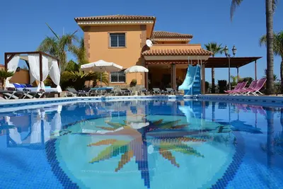 Image de Villa Avec Grande Piscine Climatisee (14x8), Proche Plages Et Golf Wifi Et Bbk