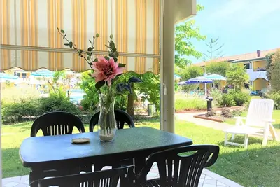 Image de Profitez du soleil depuis le jardin de notre appartement!