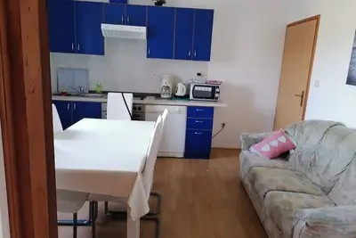 Image de Appartement de deux chambres avec la terrasse Lopar, Rab (A-5019-a)