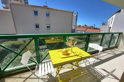 T2 avec Balcon, Parking Privé, à 800m de la Plage et 500m des Commerces - Les Sables d'Olonne