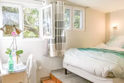 Image de Cabanon Au Coeur Du Bois