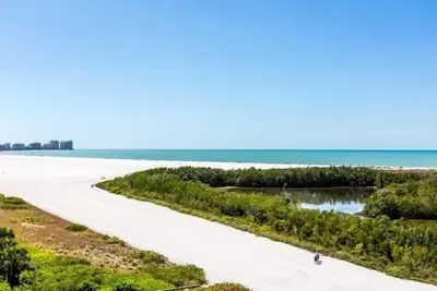 Image de Sst4-711 - Belle condo en bord de mer