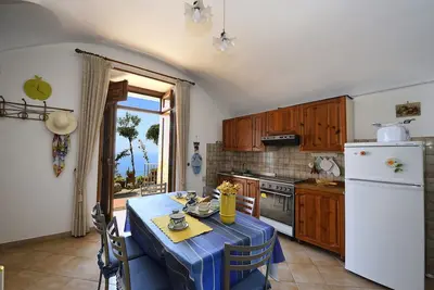 Image de Nice and Romantic Apartment with Sea View