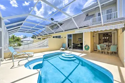 Image de Lotissement Cape Coral avec piscine blindée et quai privé