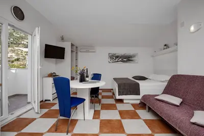Image de Garçonnière avec le balcon et la vue sur le mer Drasnice, Makarska (As-2581-a)