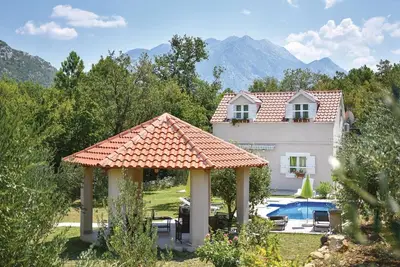 Image de Belle maison Ă Slime avec cuisine