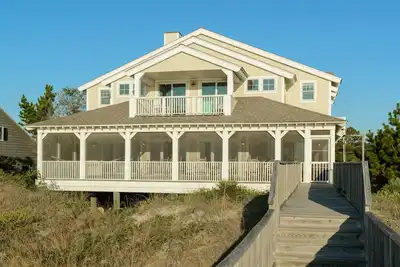 Image de Looper's Landing: 6 Br \/ 6. 5 Ba maison à Pawleys Island, pour 16 personnes