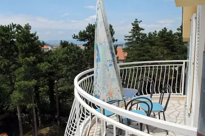 Image de Appartement d'une chambre avec la terrasse et la vue sur le mer Jadranovo, Crikvenica (A-3238-c)