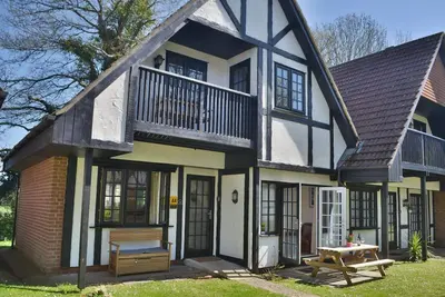 Image de 36 Tudor Court, Tolroy Manor