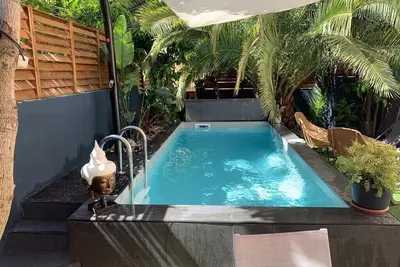 Image de Cannes centre ville plage 3 mn, piscine, spa, climatisation, 6 chambres, 4 sdb
