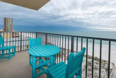 Image de Cuisine complète - Couchettes - Wifi Gratuit - Hôtels Phoenix… comme un condo!