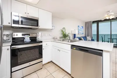 Image de Hôtels Phoenix sur la plage! Wifi Gratuit - Cuisine complète ~ Bunks!