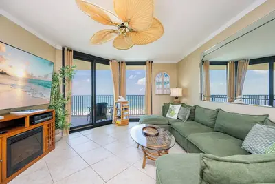 Image de Condo Phoenix Vii Deux Chambres ~ Avant Golfe