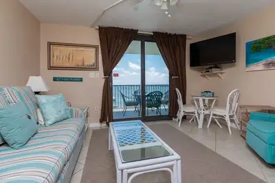 Image de Gs Surf & Raquet! Courte promenade Ă la plage! ~ 1 Br Condo * Nuits Gratuites!