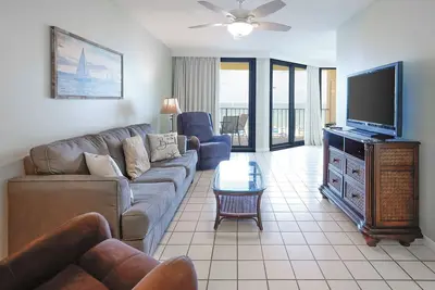 Image de 4e étage 1 Br @ Phoenix Iii - Condo 3043