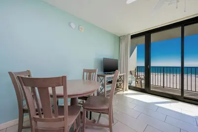 Image de C'est le meilleur moment pour la plage! Réservez maintenant et économisez $$