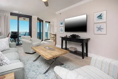 Image de Condo Premium sur la plage! ** Phoenix 7 ** 1 chambre à coucher * 8ème étage *