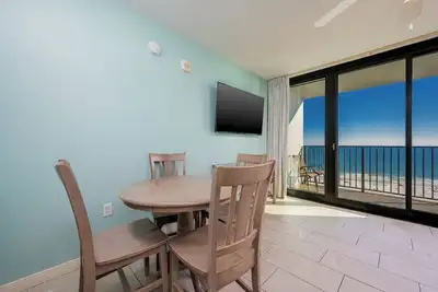 Image de Tout est meilleur à la plage! Réservez votre escapade maintenant