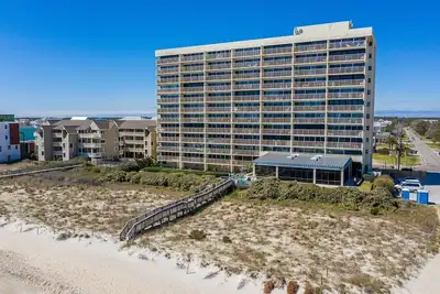 Image de Oceanfront. Piscines intérieure \/ extérieure, spa, ascenseurs, bon prix! WiFi gratuit, Réservez 2019 maintenant!