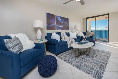 Image de Venez profiter de la plage! 1 Br à Phoenix East au 6ème étage!