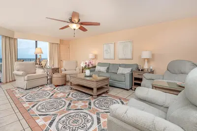 Image de Étage inférieur 3br avec parking Rsvd @ Phoenix Vii - Cliquez pour une nuit Gratuite!