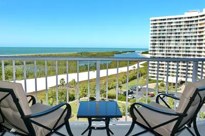 Image de Breezy condo en bord de mer w / vues incomparables et piscine chauffée