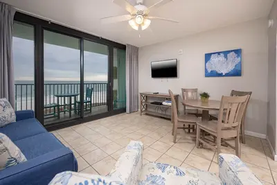 Image de Hôtels Phoenix sur West Beach! Golfe Avant Balcon ~ Cuisine complète!