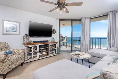 Image de Premium Two Bedroom @ Phoenix 7! Condo # 7813