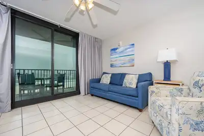 Image de Suite d'hôtel en bord de plage accessible aux personnes à mobilité réduite avec cuisine complète