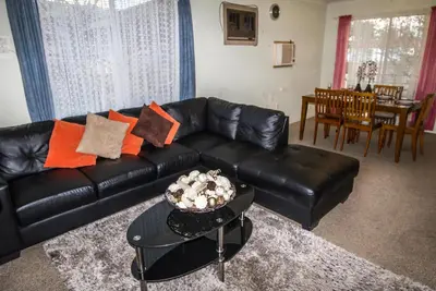 Image de Manilla Cottage - Manilla Nsw: Free WiFi - Pet Friendly - Netflix - Stan - Apple Tv - Mt Borah Paragliding - Nature - Lake Keepit - Manilla Cottage - Manilla Nsw: Free WiFi - Pet Friendly - Netflix - Stan - Apple Tv - Mt Borah Paragliding - Nature -