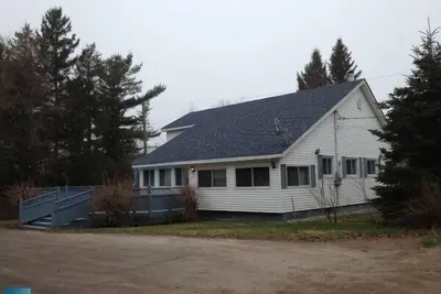 Image de Large Pine Cottage - Parlee Beach, New Brunswick