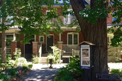 Image de Beau niveau inférieur 2 Chambre Apt Roncevaux \/ High Park