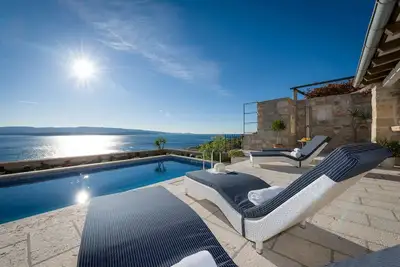 Image de Villa Lipa-Brac - superbe villa avec vue sur la mer, piscine, proche de la plage