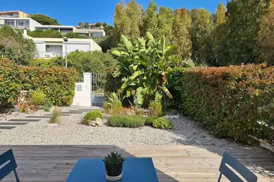 Image de Maison climatisée avec piscine privée, 5 pièces, 7 couchages à 15 min des plages de Vallauris
