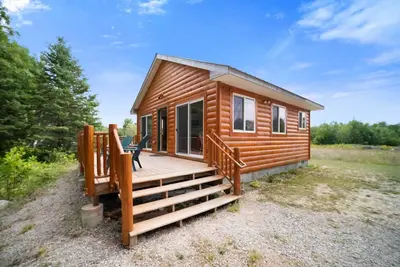 Image de Nouvelle cabane dans le parc d'État de Wilderness