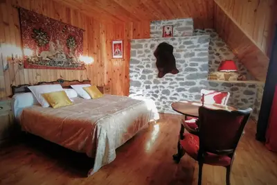Image de Gîte à Anglards de Salers ⭐⭐⭐ avec lits faits et wifi.