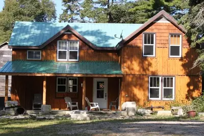 Image de Cottage 4 Chambre sur l'île Manitoulin, en Ontario