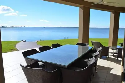 Image de Cypress House sur le lac Mulwala Ă partir de 100 $ par personne et par nuit (conditions d'application)