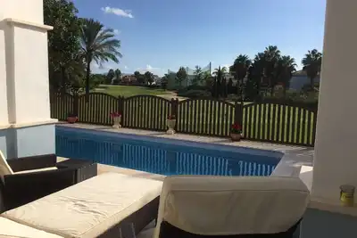 Image de Villa de deux chambres sur le golf de première ligne sur le Mar Menor Golf Resort