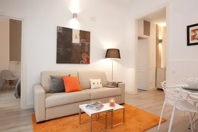 Image de Appartement avec style en plein centre B2