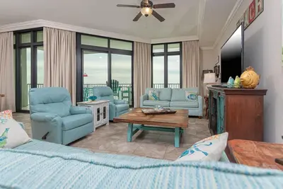 Image de Phoenix West Ii ~ ÉTAGE Bas ~ Condo 308 ~ 3 Br 4 Ba