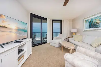 Image de Phoenix East Condo 2 chambres au 7ème étage - sur la plage!