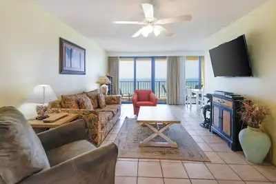 Image de Phoenix I ~ 1 Chambre ~ Balcon sur la plage!