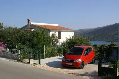 Appartement d'une chambre avec la terrasse et la vue sur le mer Marina, Trogir (A-1062-a)