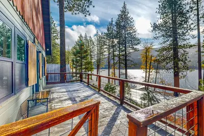 Image de Dog-friendly, cabine au bord de l'eau avec vue sur le lac et accès - près des pistes