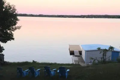 Image de Mille-ĂŽles Ontario - chalet riverain fleuve Saint-Laurent- Mallorytown, Ontario