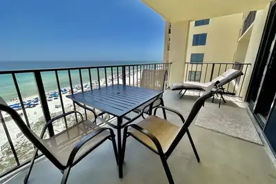 Image de Spectaculaire Condo Beach Front à Phoenix 2 avec une vue imprenable sur le 7e étage!